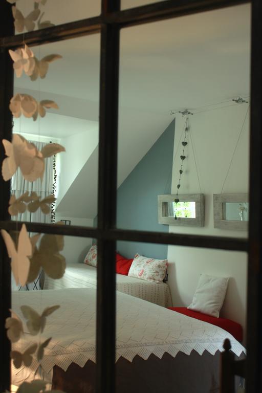 Bed and Breakfast Maison Prairie Bonheur Маньї-ле-Амо Екстер'єр фото